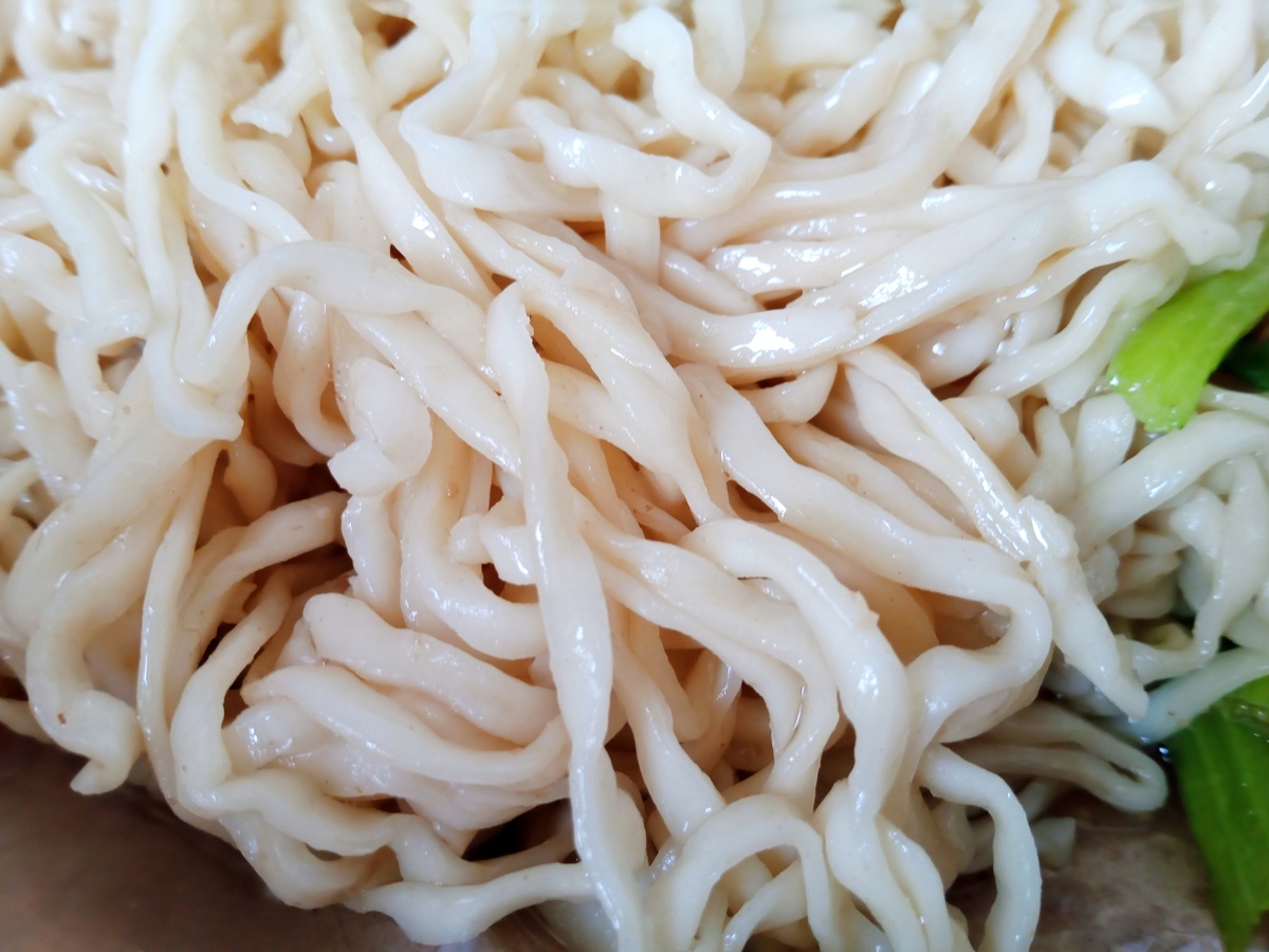 手擀面酸了还能吃吗？专家建议：看酸味强度！