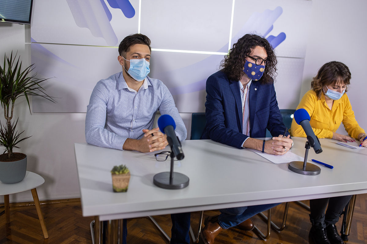 左肺下叶背段条索影边界欠清  体检结果解读