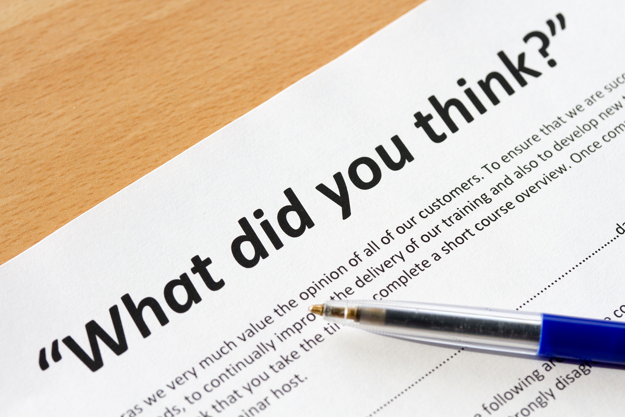 按照论文行文的风格阐述问卷调查法应用于R保险公司包头市分公司销售人员培训体系优化研究500字