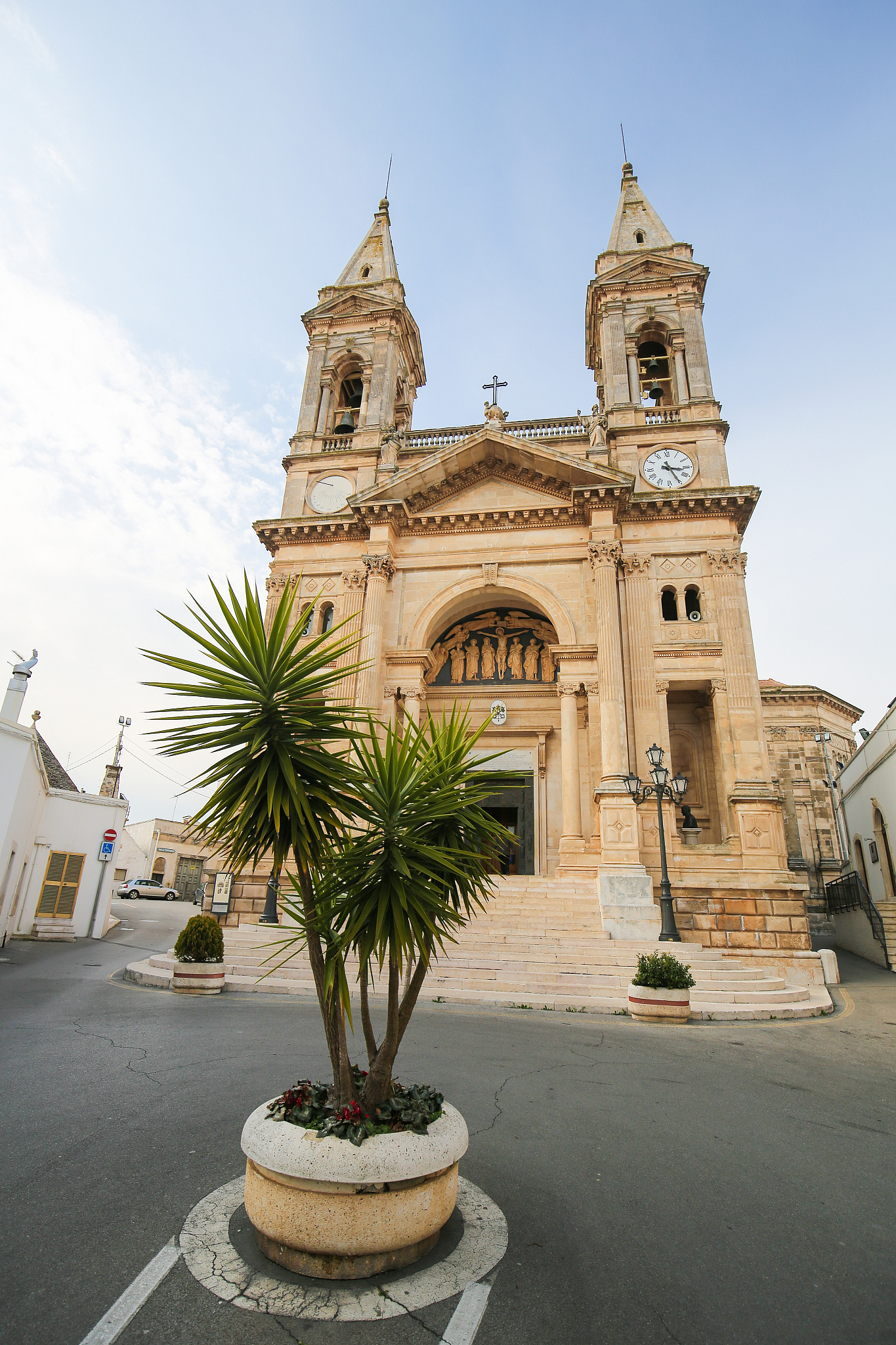 三体是什么？解读刘慈欣科幻巨著三部曲核心内容