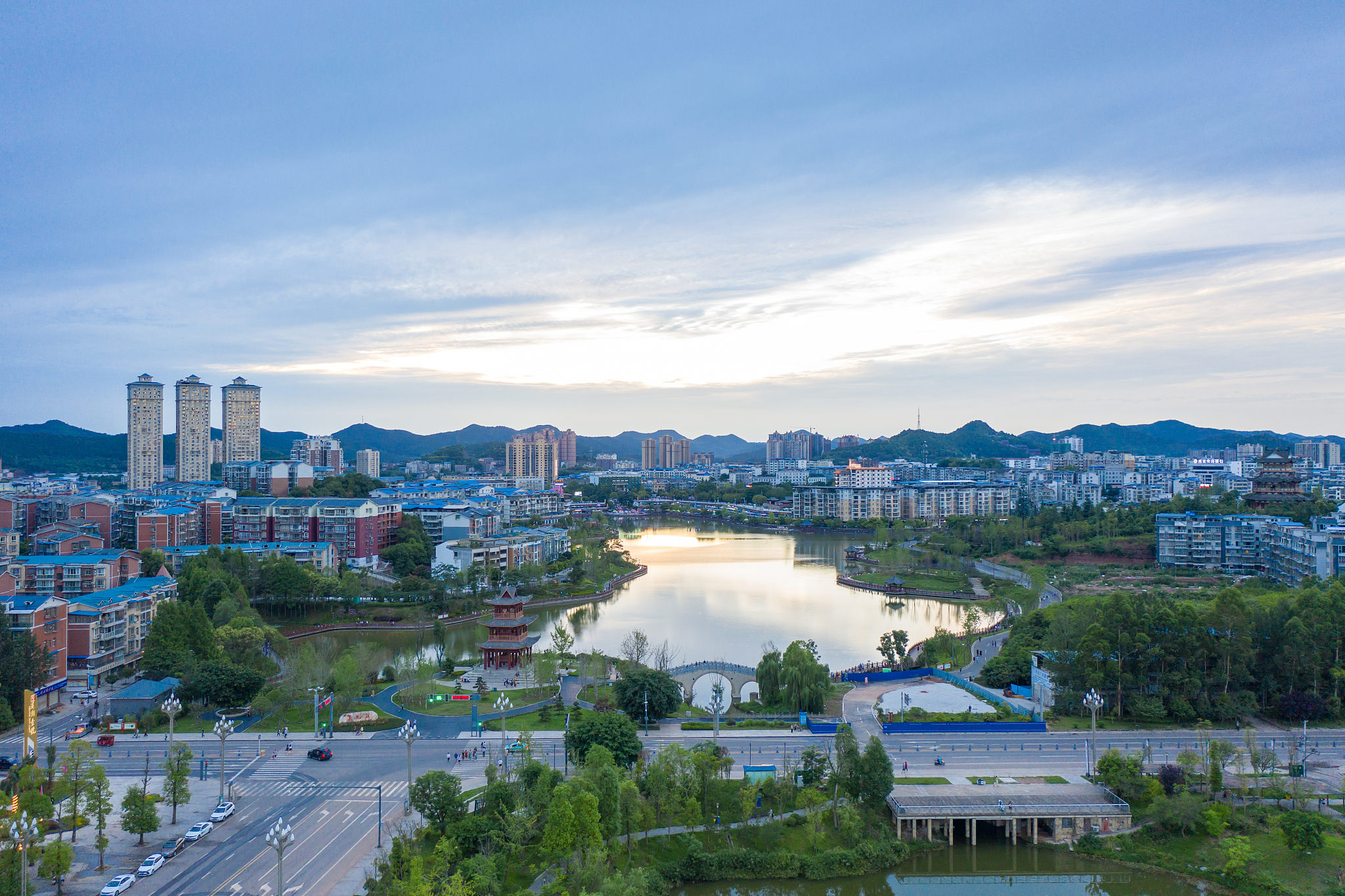 四川南充市西充县航拍