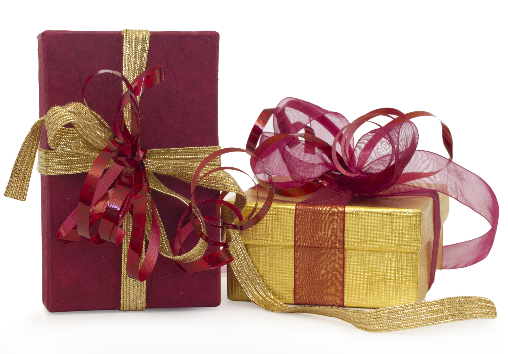 哪些书中描述了西方礼物经济的传统形式并举书中的例子表明