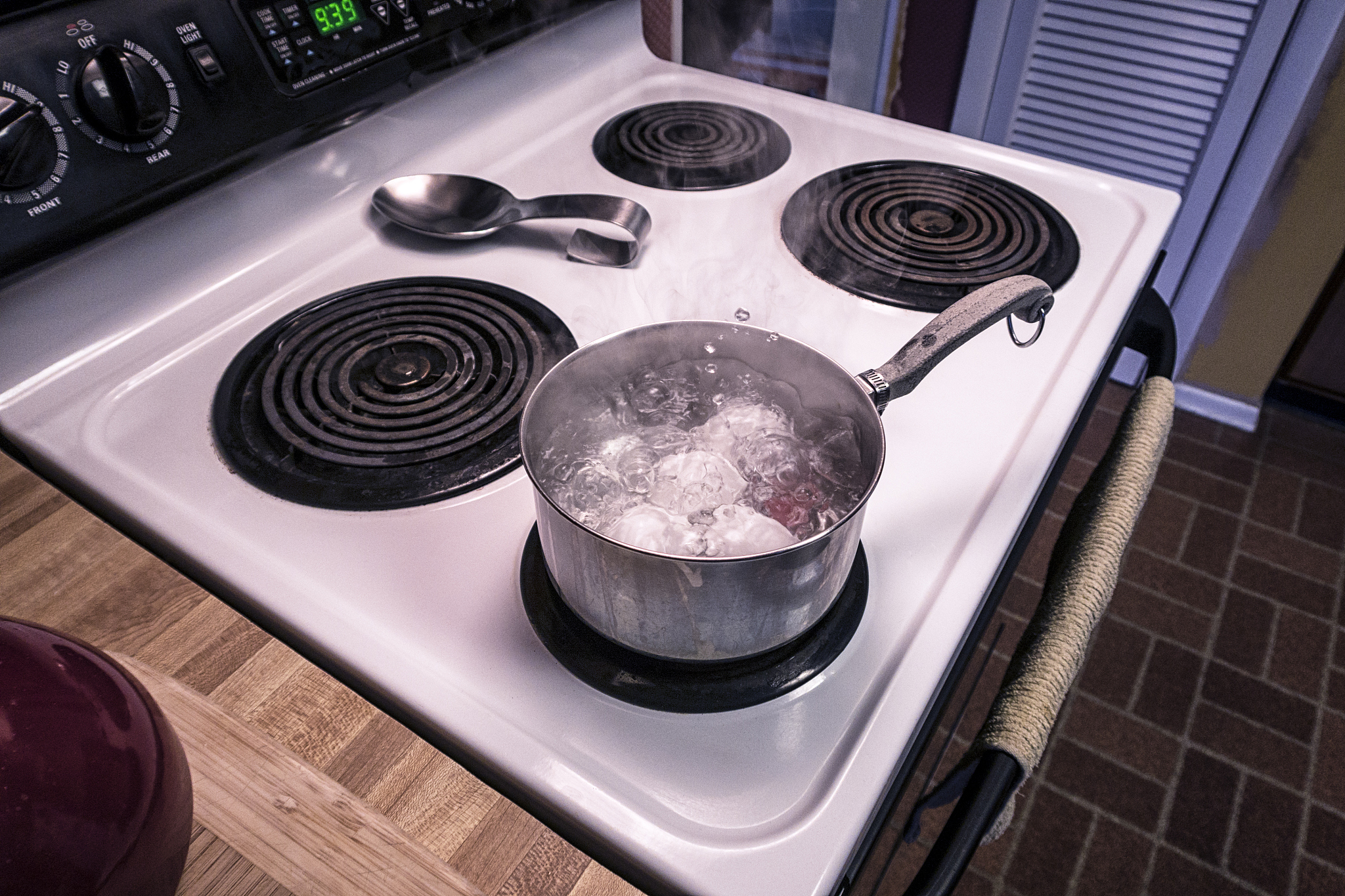 电磁炉锅套装 - 完美厨房组合推荐