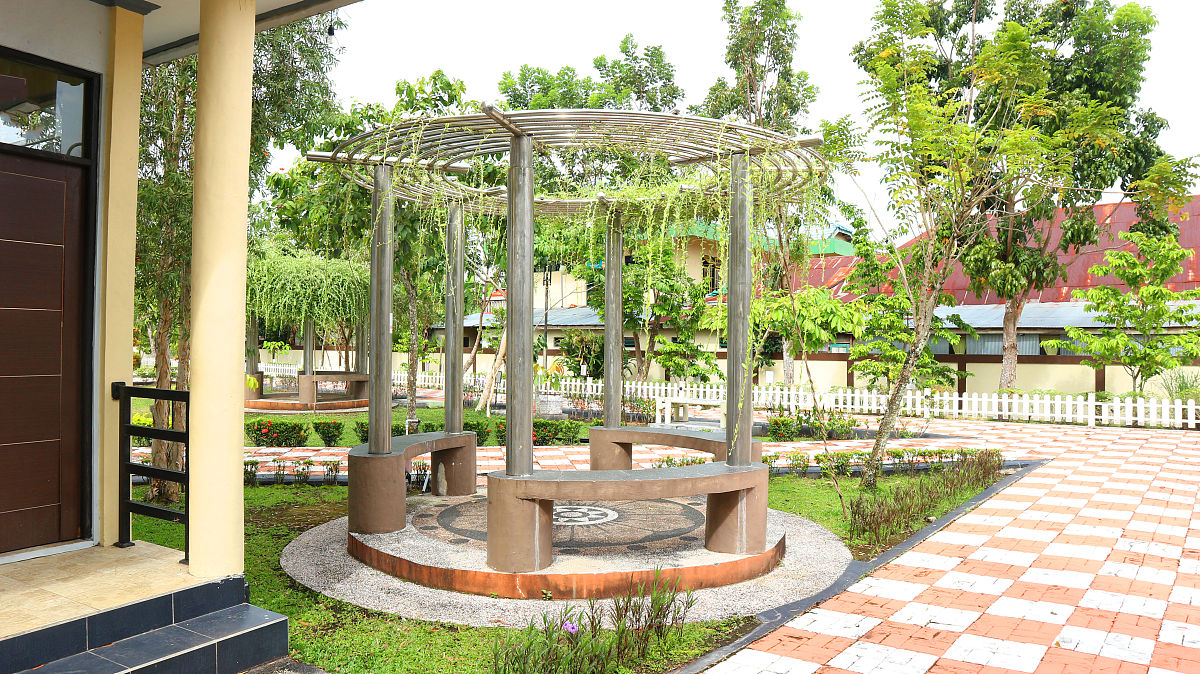 凉亭：历史、功能和设计 - 享受宁静与美景的建筑