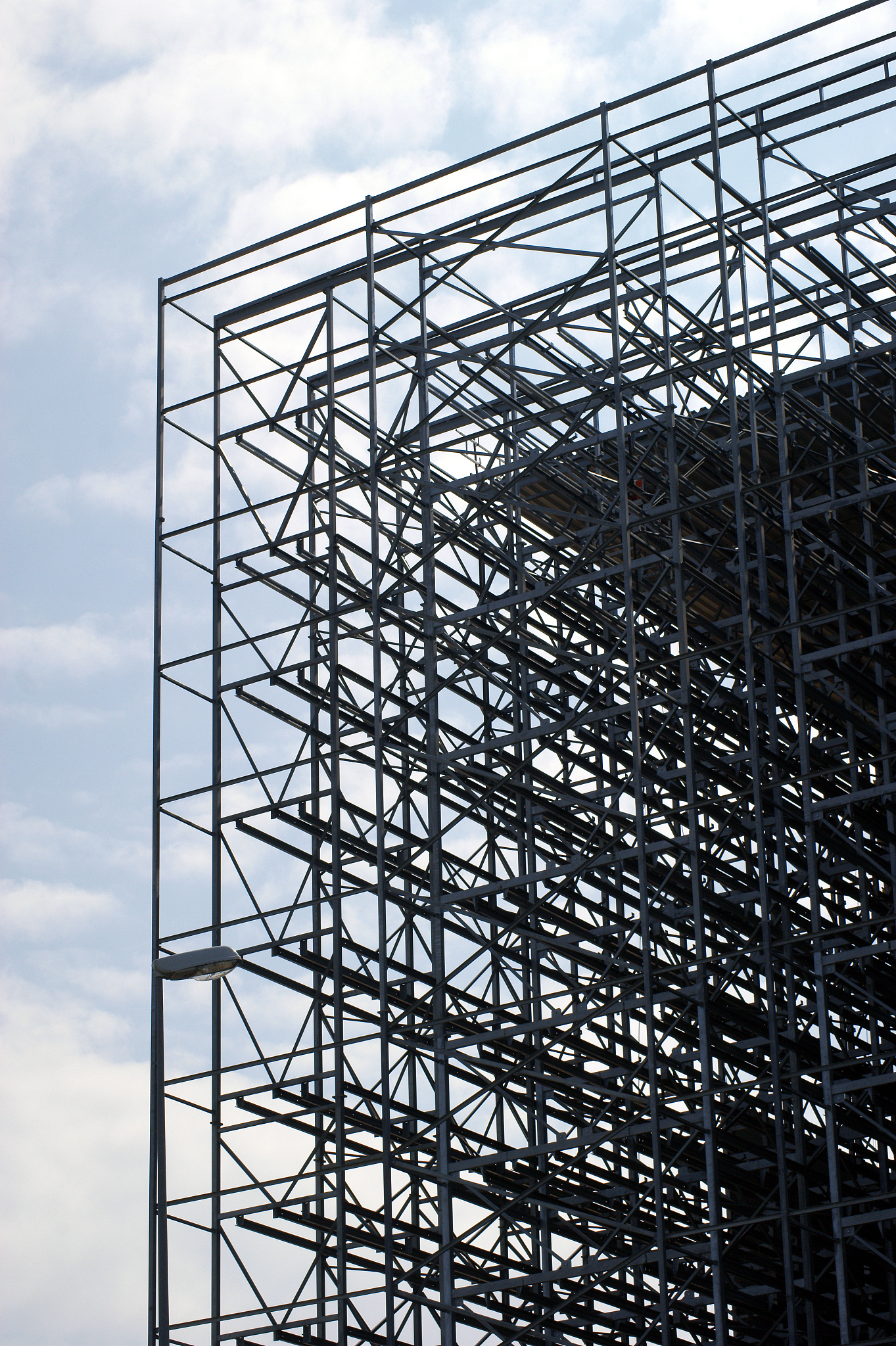 预制仓库的优势：高效、环保、经济实惠