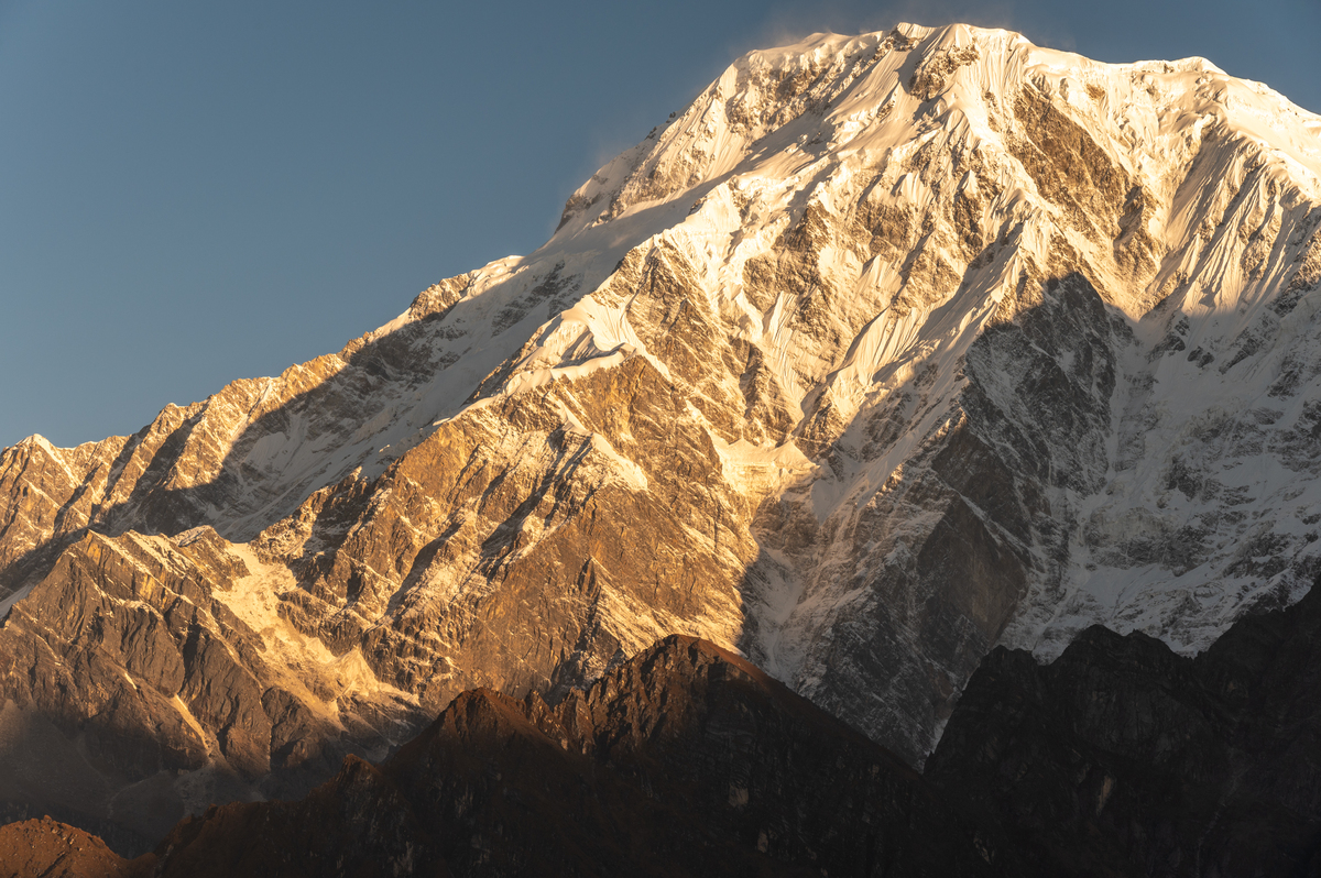 中华优秀传统文化中宇宙观和天下观、社会观、道德观之间的关系