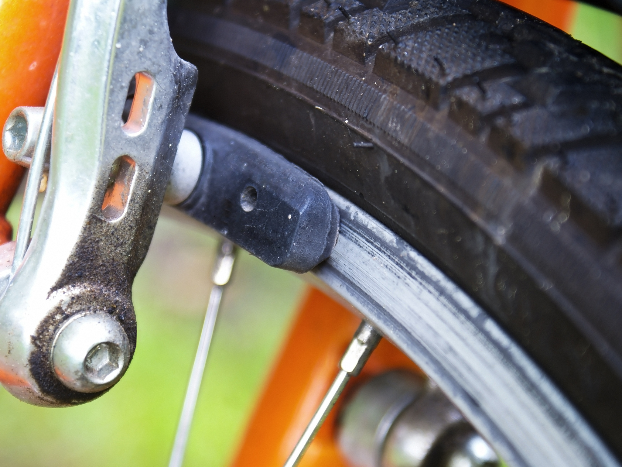 遥控车中碳钢前后通用避震轴 英文