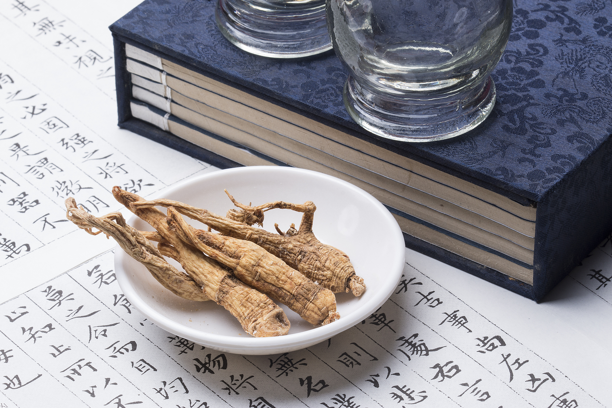 药材提取物干燥方法：常用方法及热敏性药材适用方案