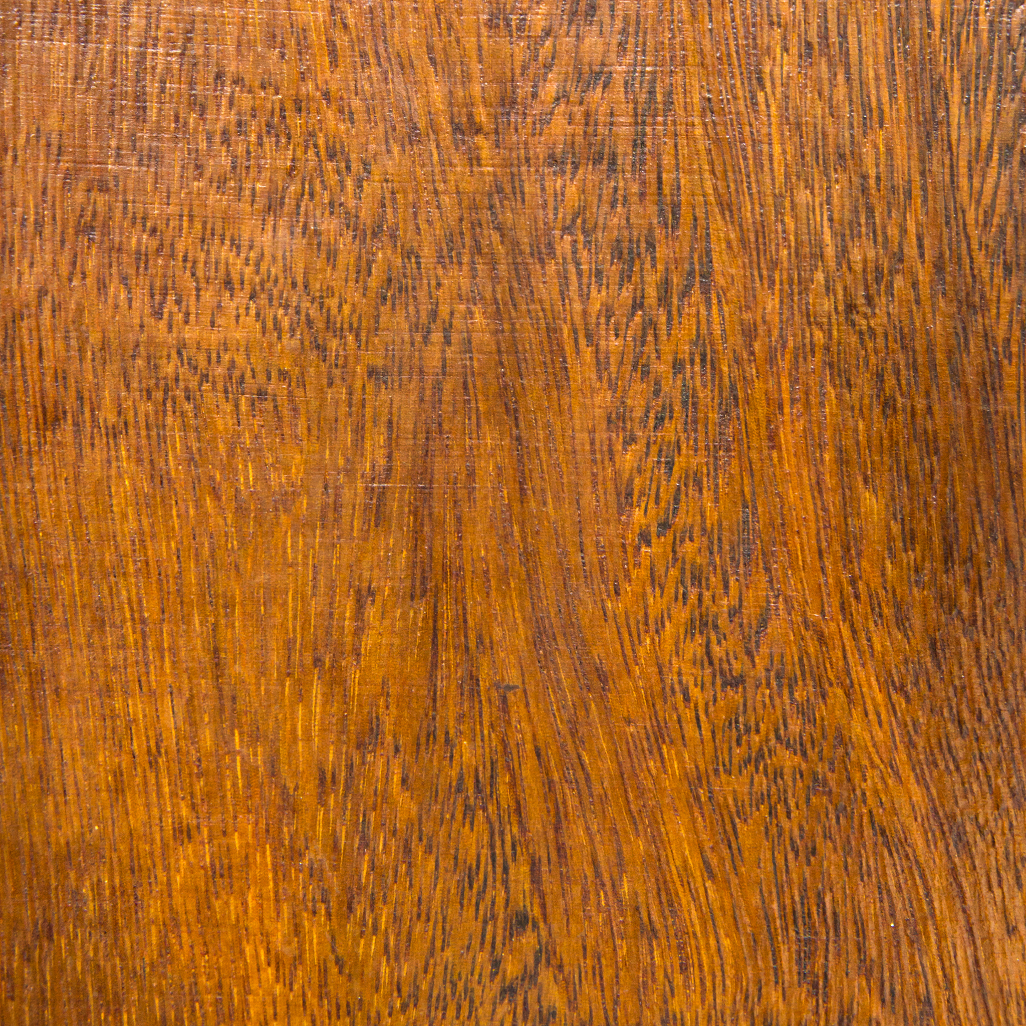 请帮我写1篇600字博客文章主题是：金丝楠木鉴别