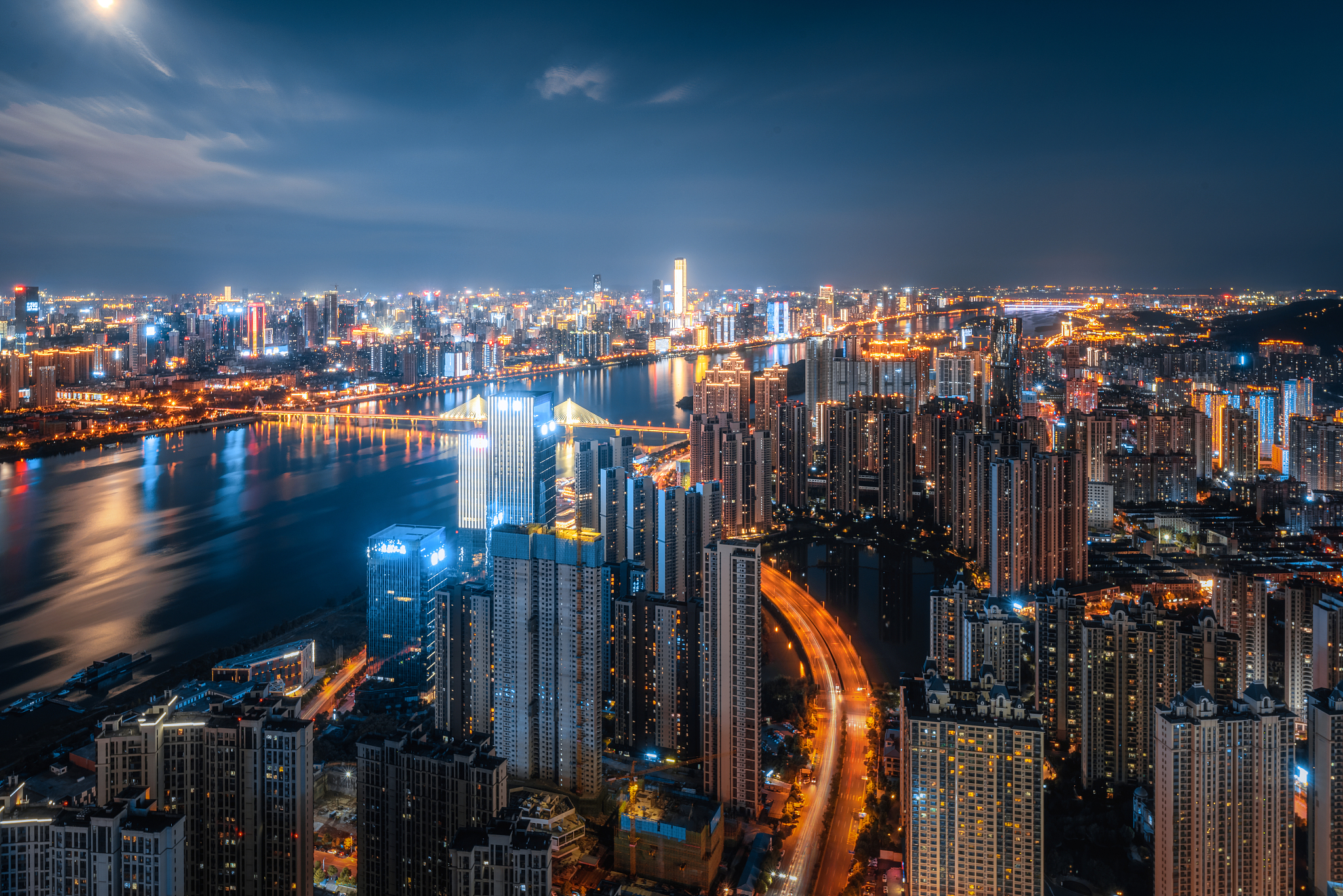 请帮我写1篇不少于800汉字的博客文章语言要幽默口语化。主题是：湘是哪个省的简称 湖南简称湘的由来