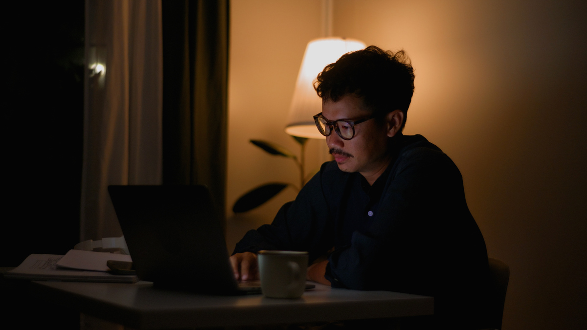 上夜班的感受：疲劳、孤独、集中、节奏和混乱