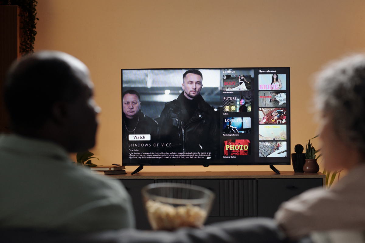 手机投屏电视的4种方法 - 简单易懂！