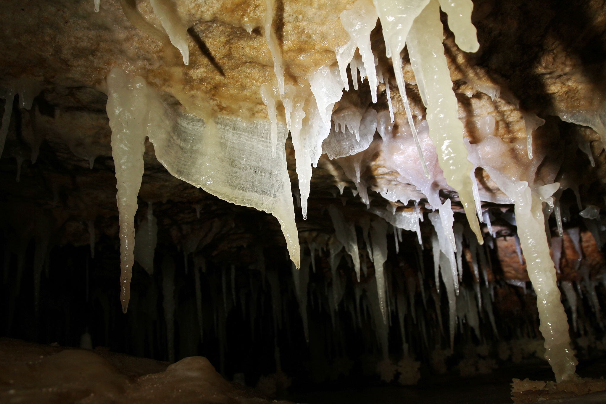 cave in western australia