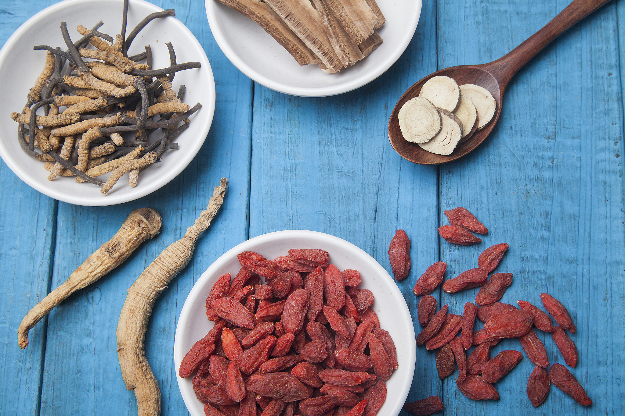 中医长寿秘诀:泡脚、搓耳、扣齿、食疗等方法 中医长寿秘诀:泡脚、搓耳、扣齿、食疗等方法