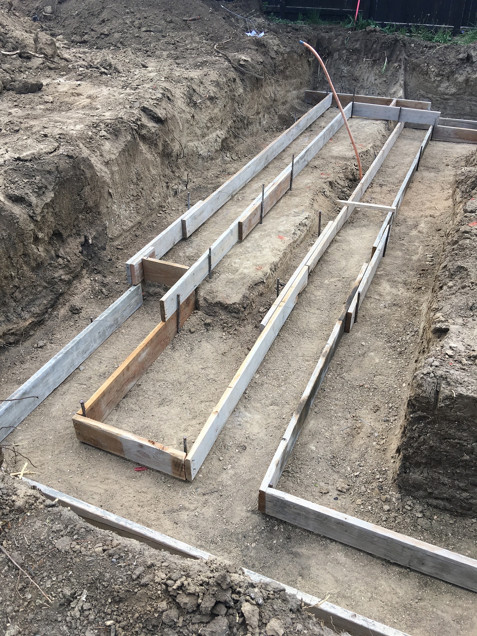 乡村机耕道结构层尺寸详解 - 路面层、基层、底层尺寸规范