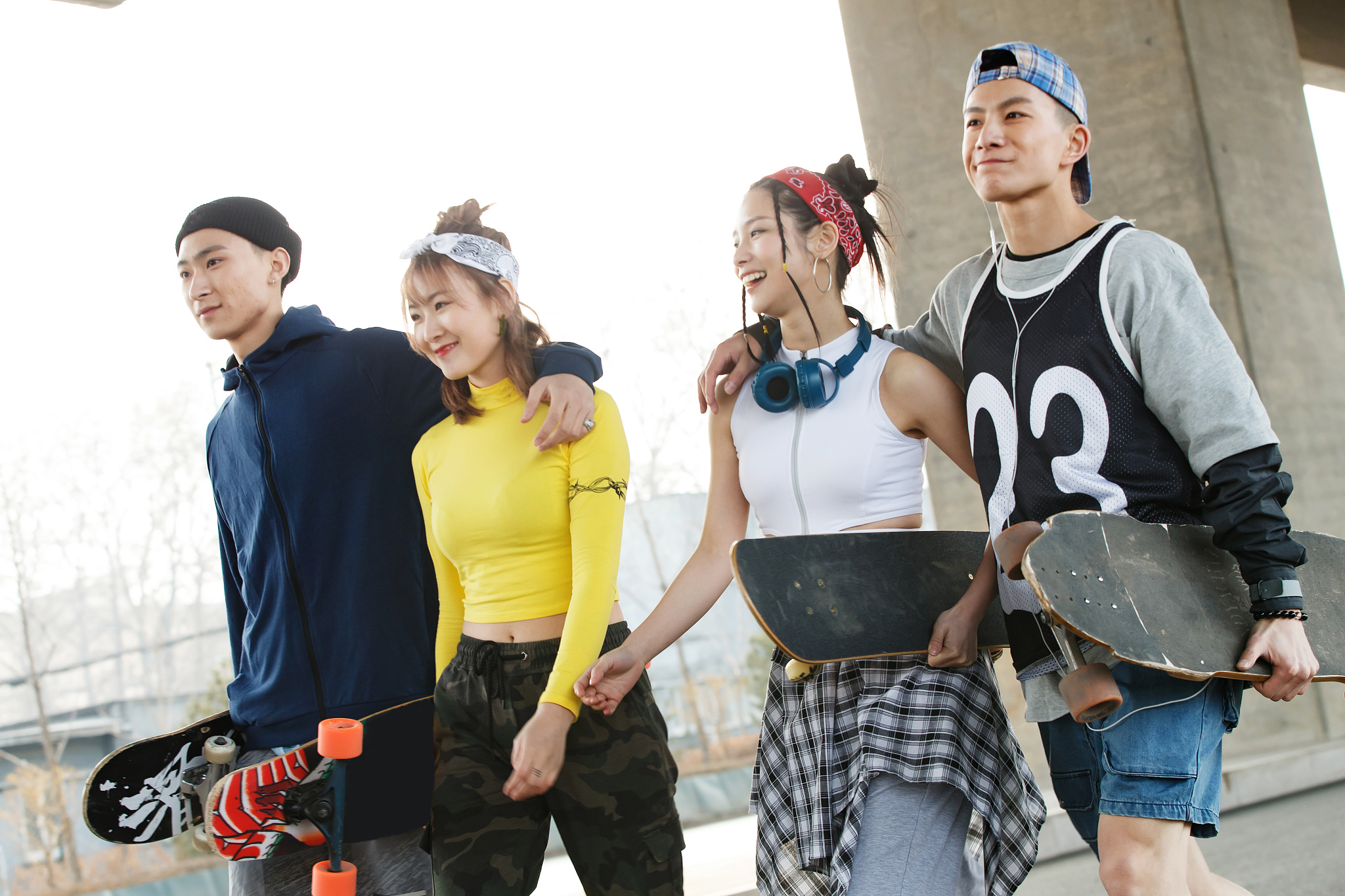 如何评价精神小伙