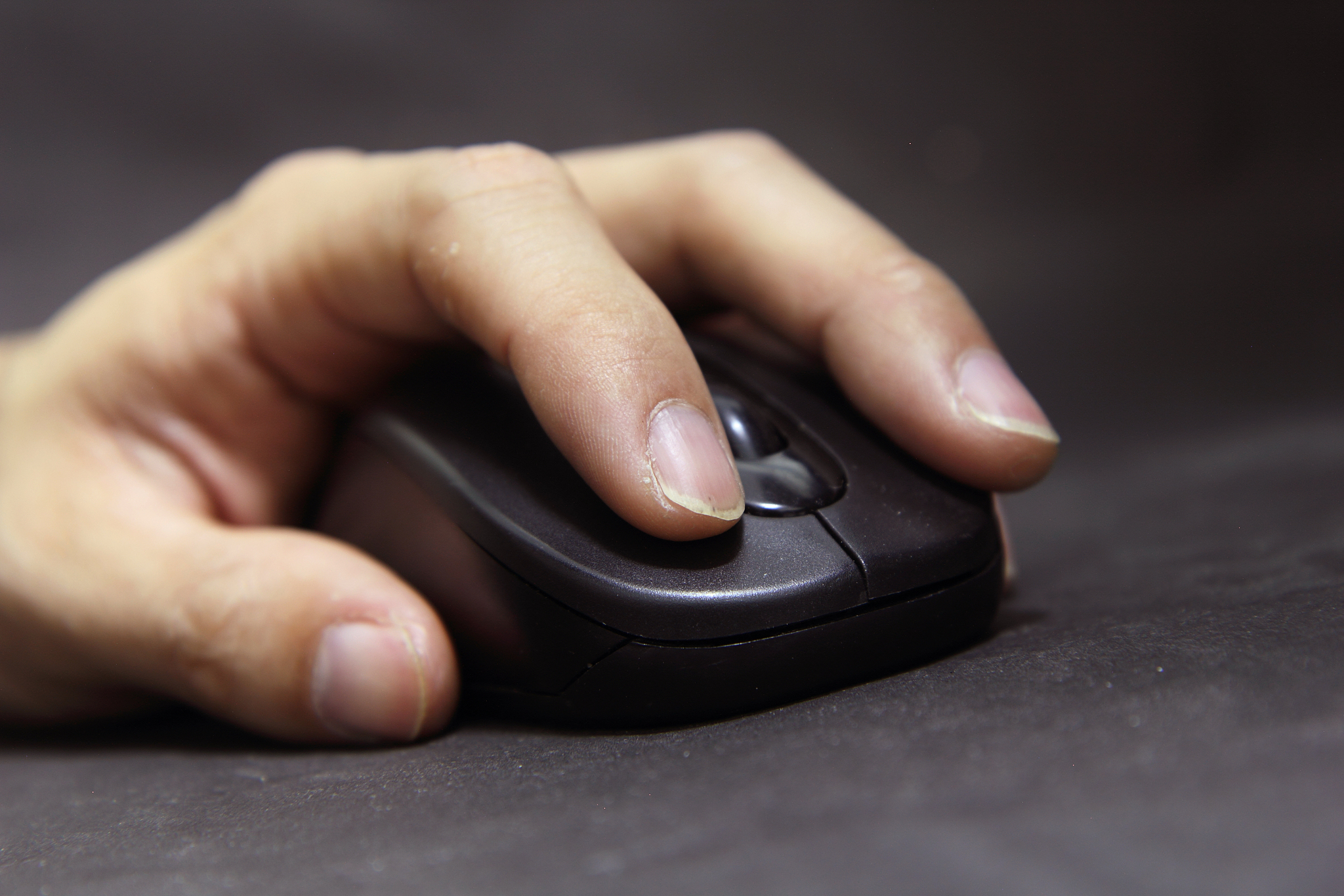 告别手部疲劳！人体工学鼠标，让你的办公体验焕然一新！