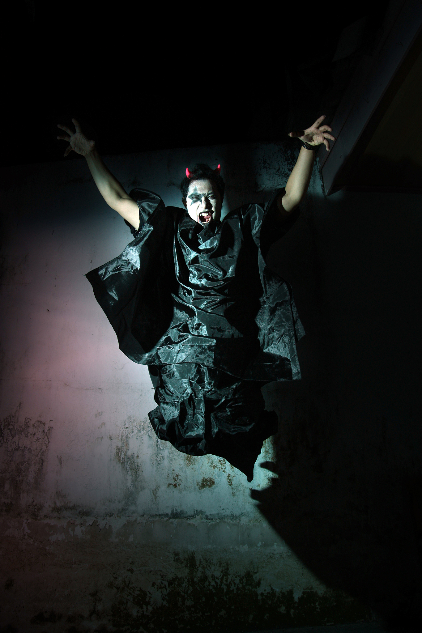 都市怪谈：万圣节的绿魔女