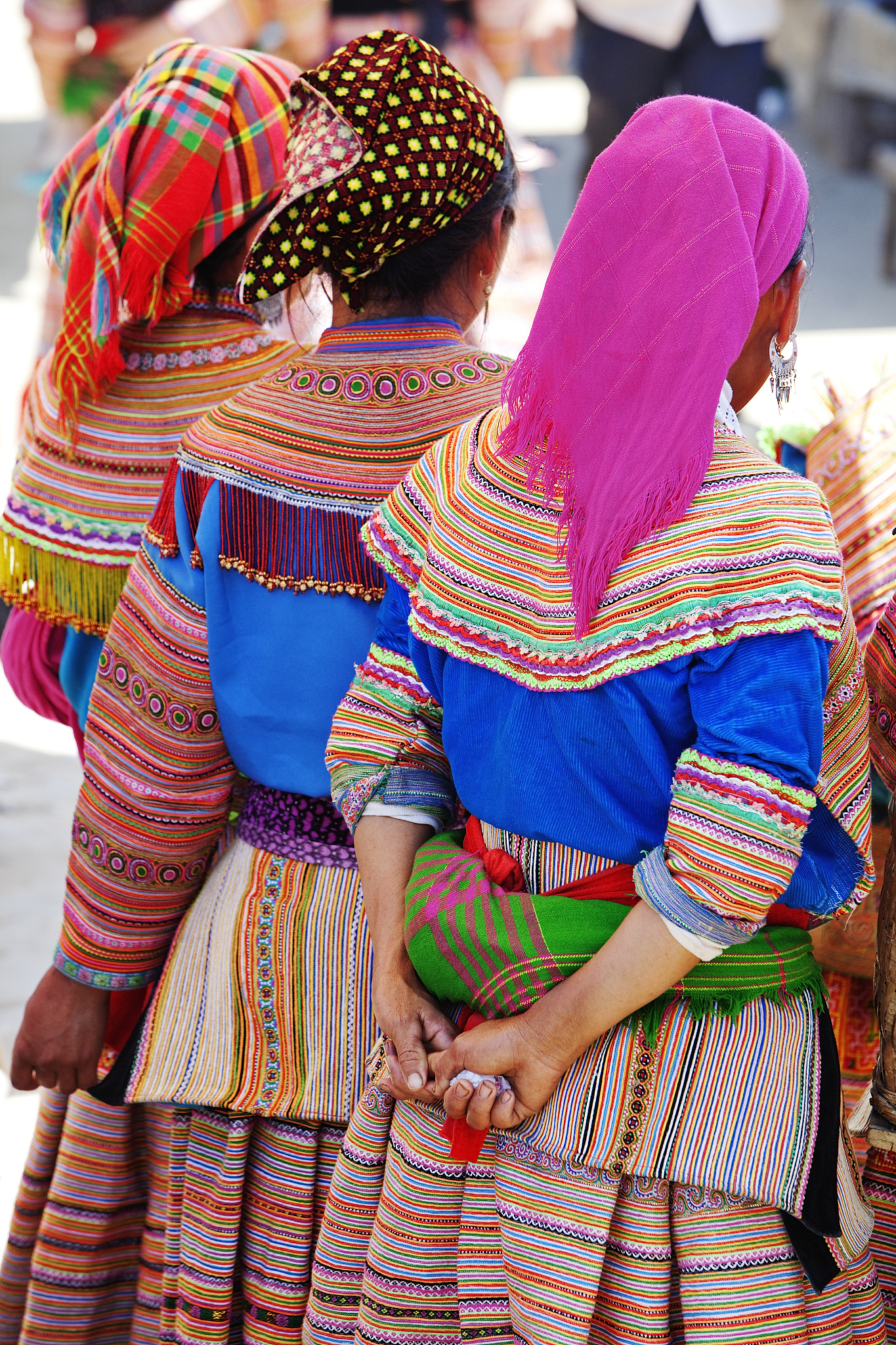 flower hmong women at a market,
