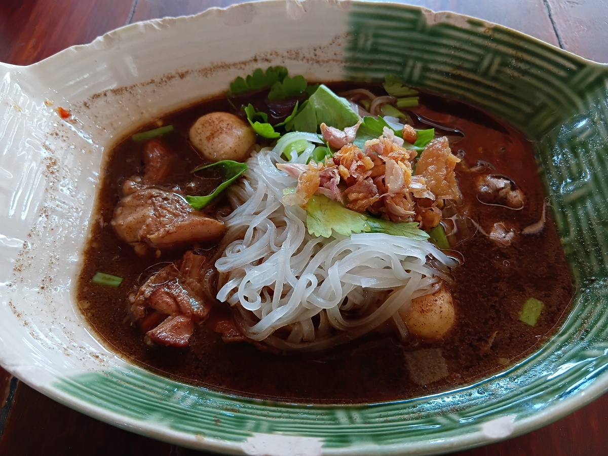 安远三鲜粉：湖南经典小吃，鲜香美味，值得推荐！