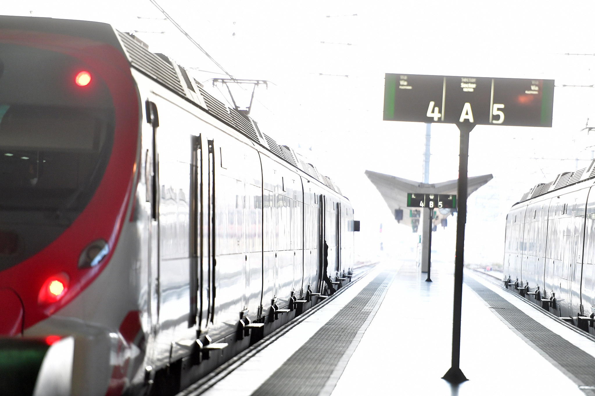 新都铁路运输学校招生难度解析：考试内容、竞争情况及报考建议