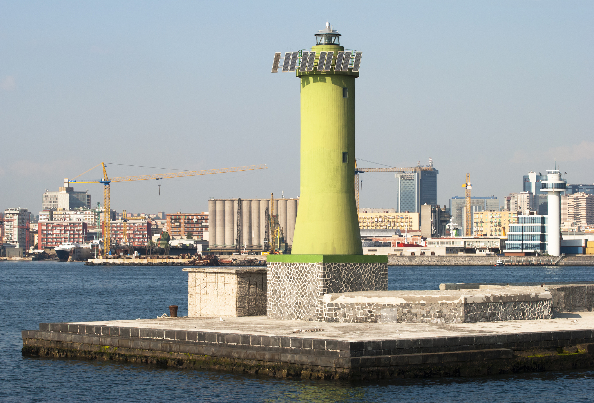 naples lighthouse