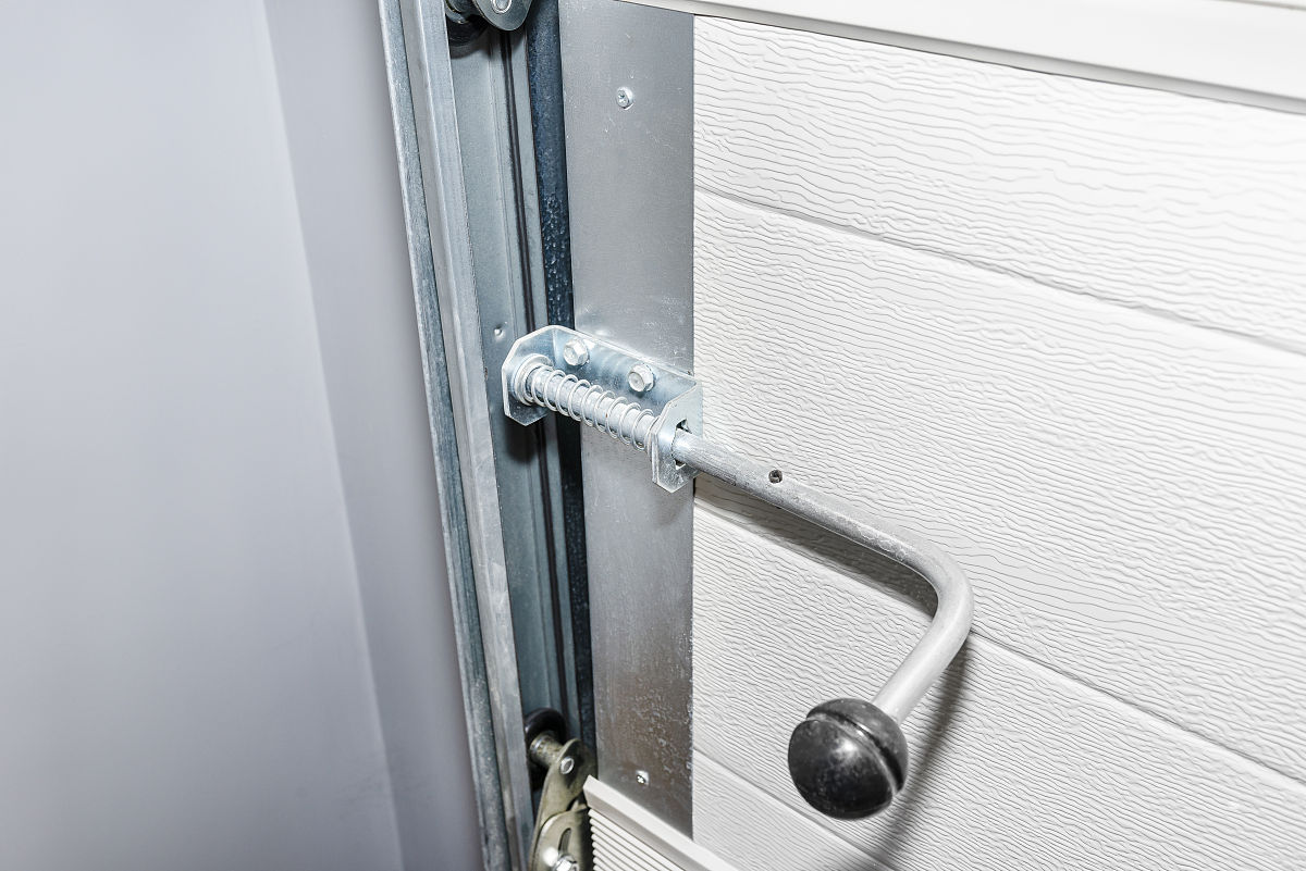 四联动门需要几个阻尼器？专业解答！