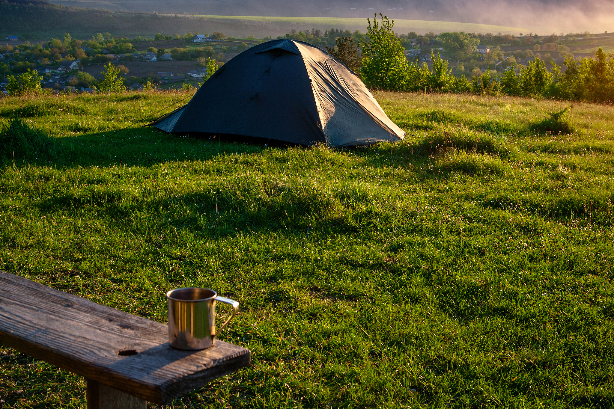 Make me a tent rental product display for a price of £10night