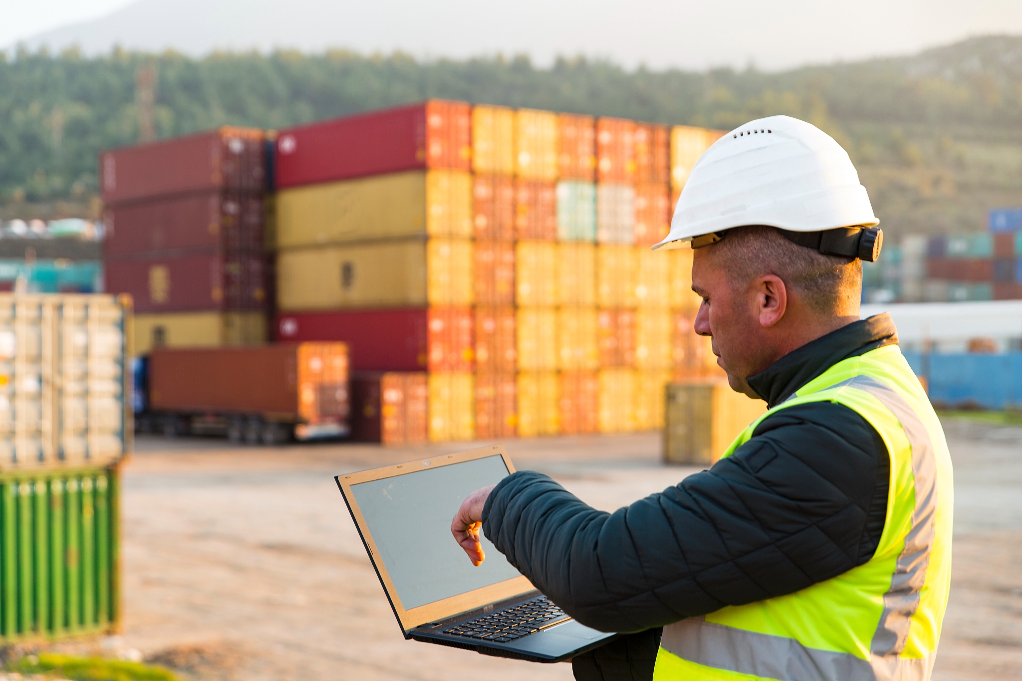 甘肃工业职业技术学院旅游管理专业就业方向：旅游企业、政府部门、教育机构、自主创业