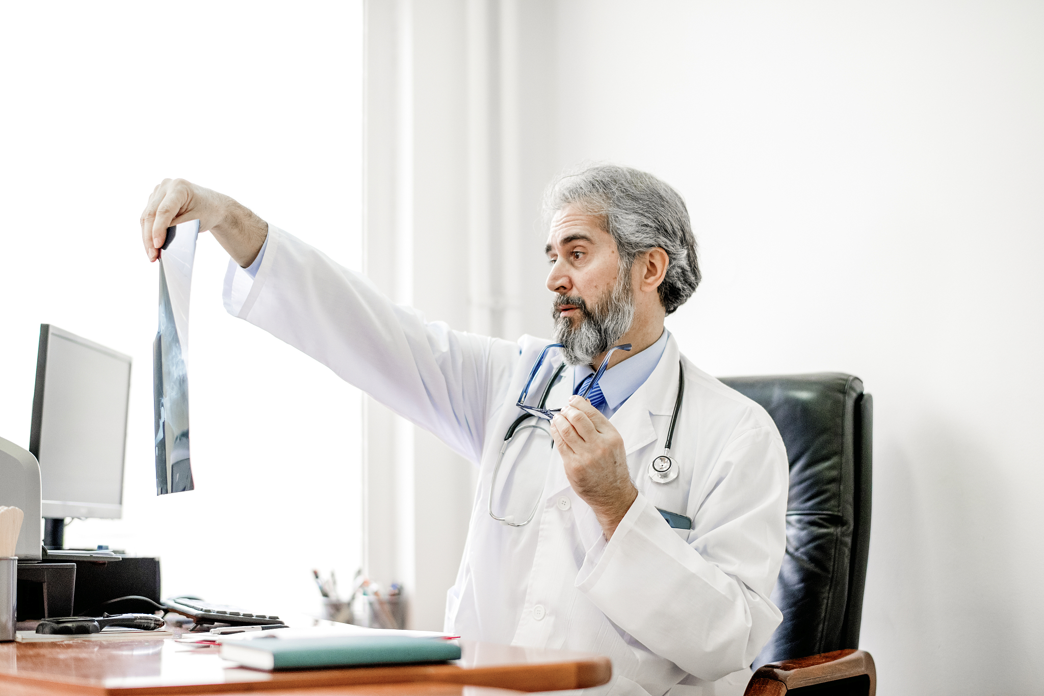 男性晨勃和精液排出：正常现象还是健康问题？