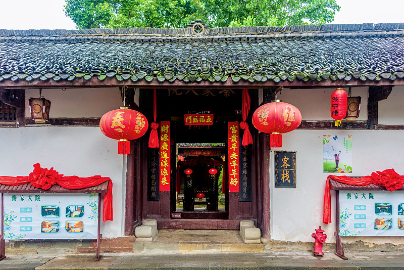 四川阆中建筑施工总承包二级资质新办及转让费用详解