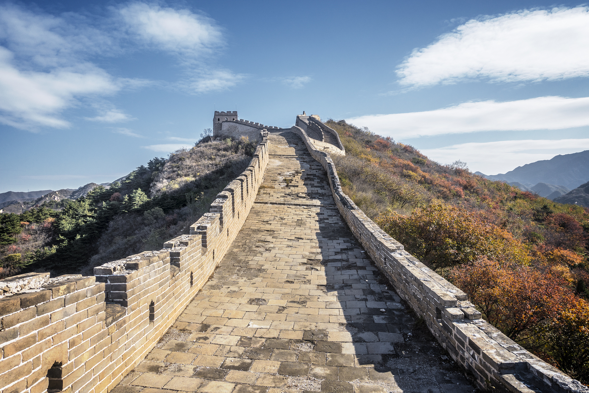 中国长城：世界七大奇迹，必游景点！