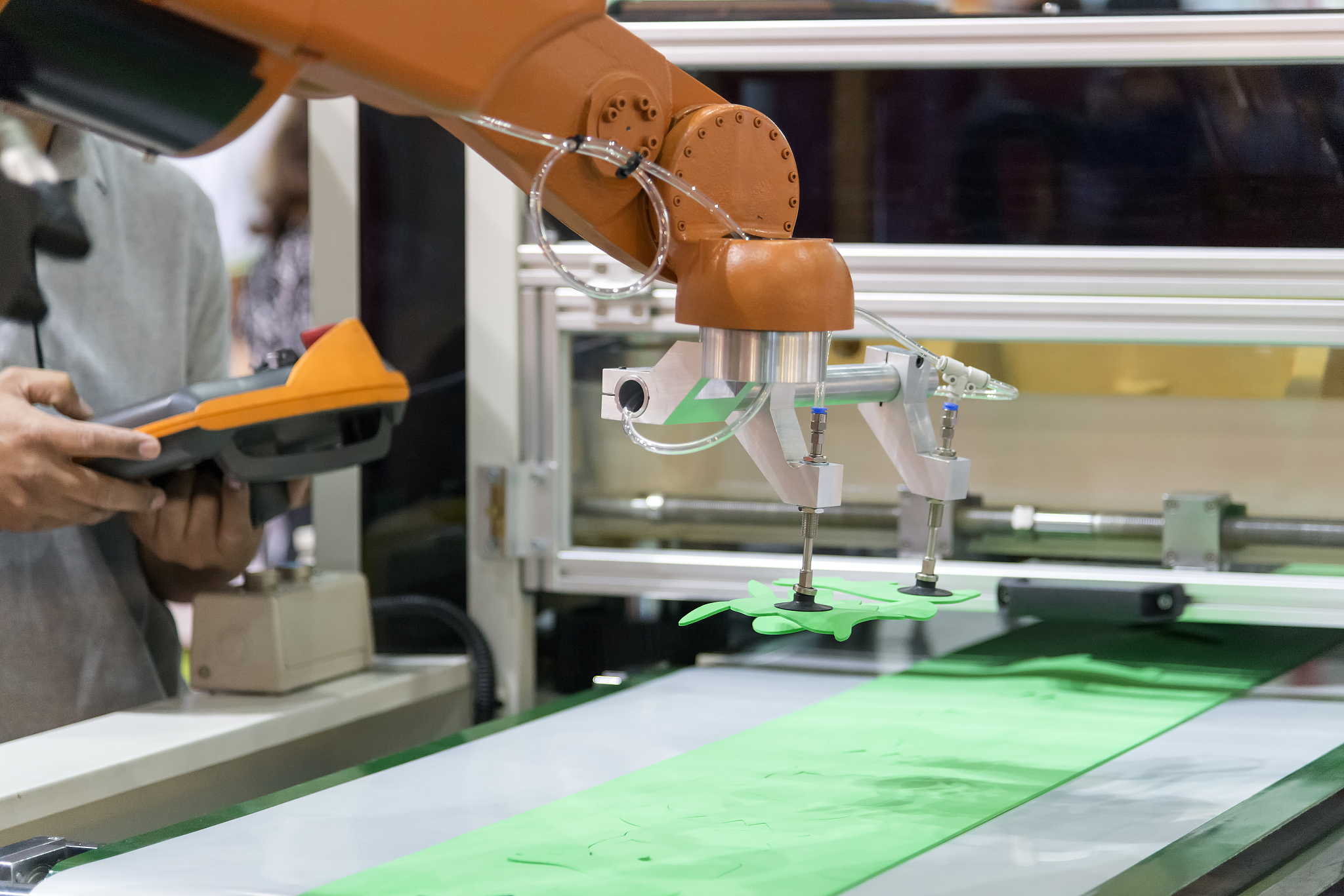 重庆工商学校数控技术专业怎么样？就业前景、学习难度解析