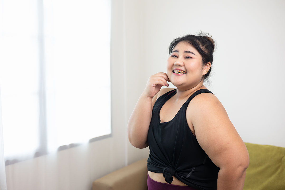 写一个正能量的绕口令