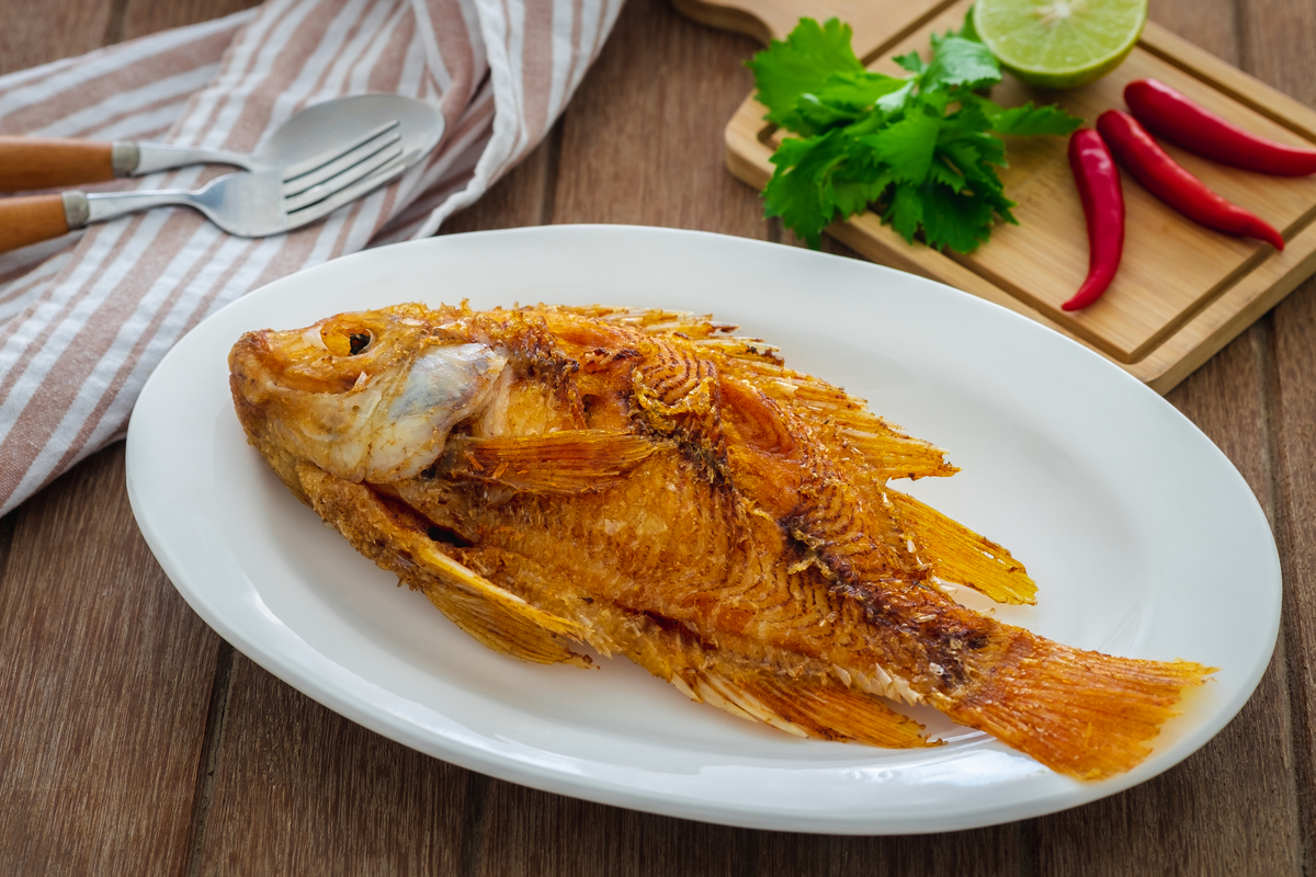 小鱼怎样炸的又酥又好吃200字左右详细描述一下