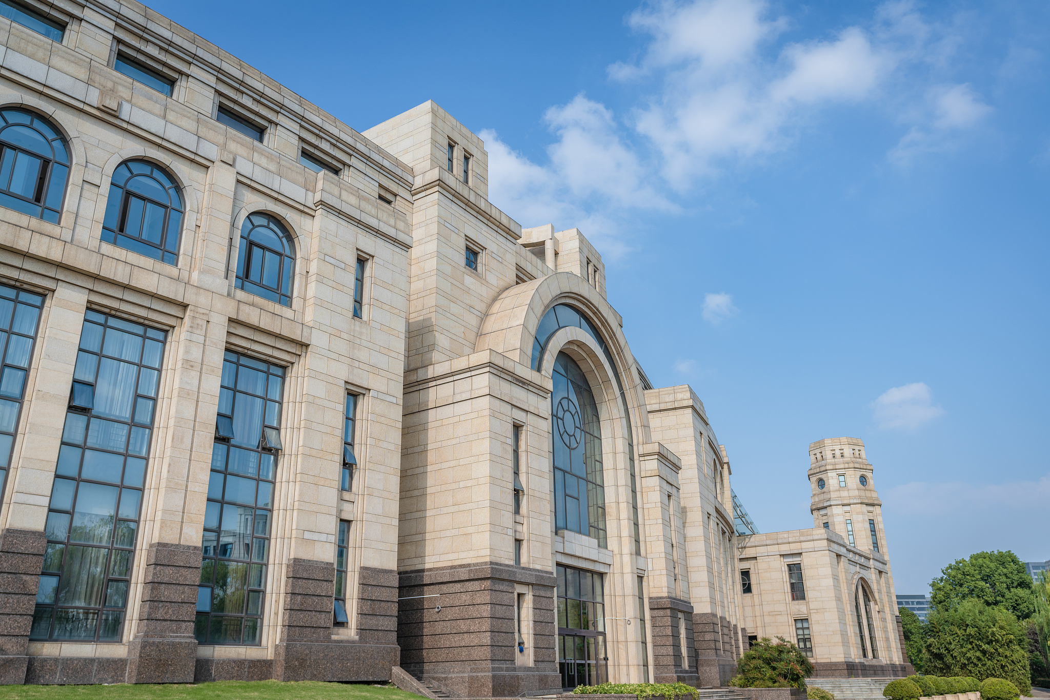 上海复旦大学江湾校区校园风光