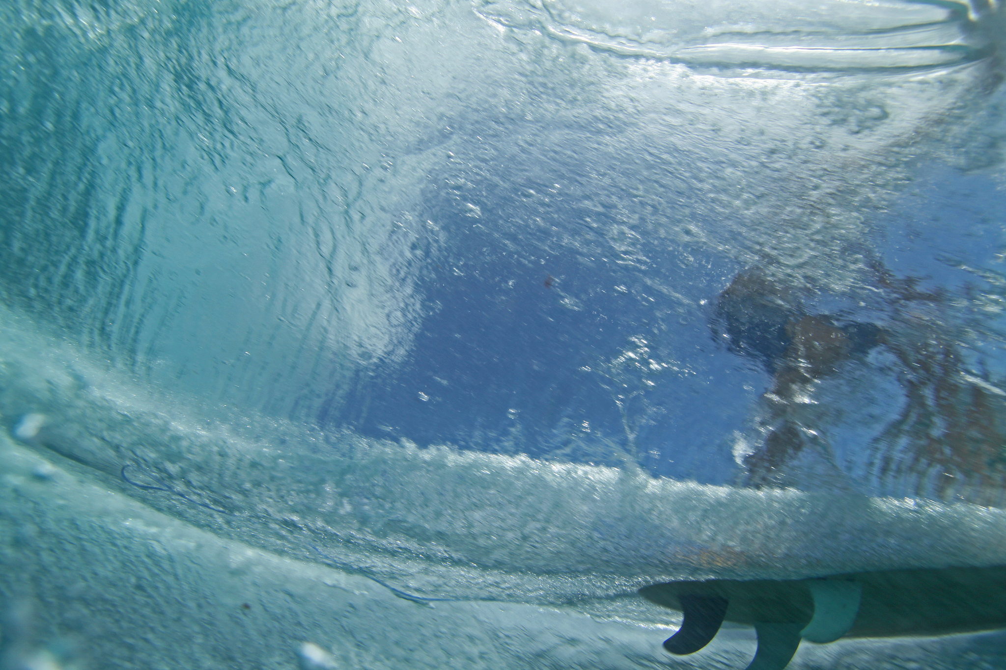 Due to the possibility of heavy rain in the weather forecast the crew is concerned that rainwater may not be collected in time and enter the sea Therefore they requested SPRO to install oil booms