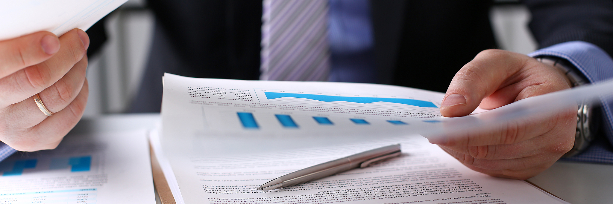 财务档案管理：最佳实践与挑战 - PPT演示