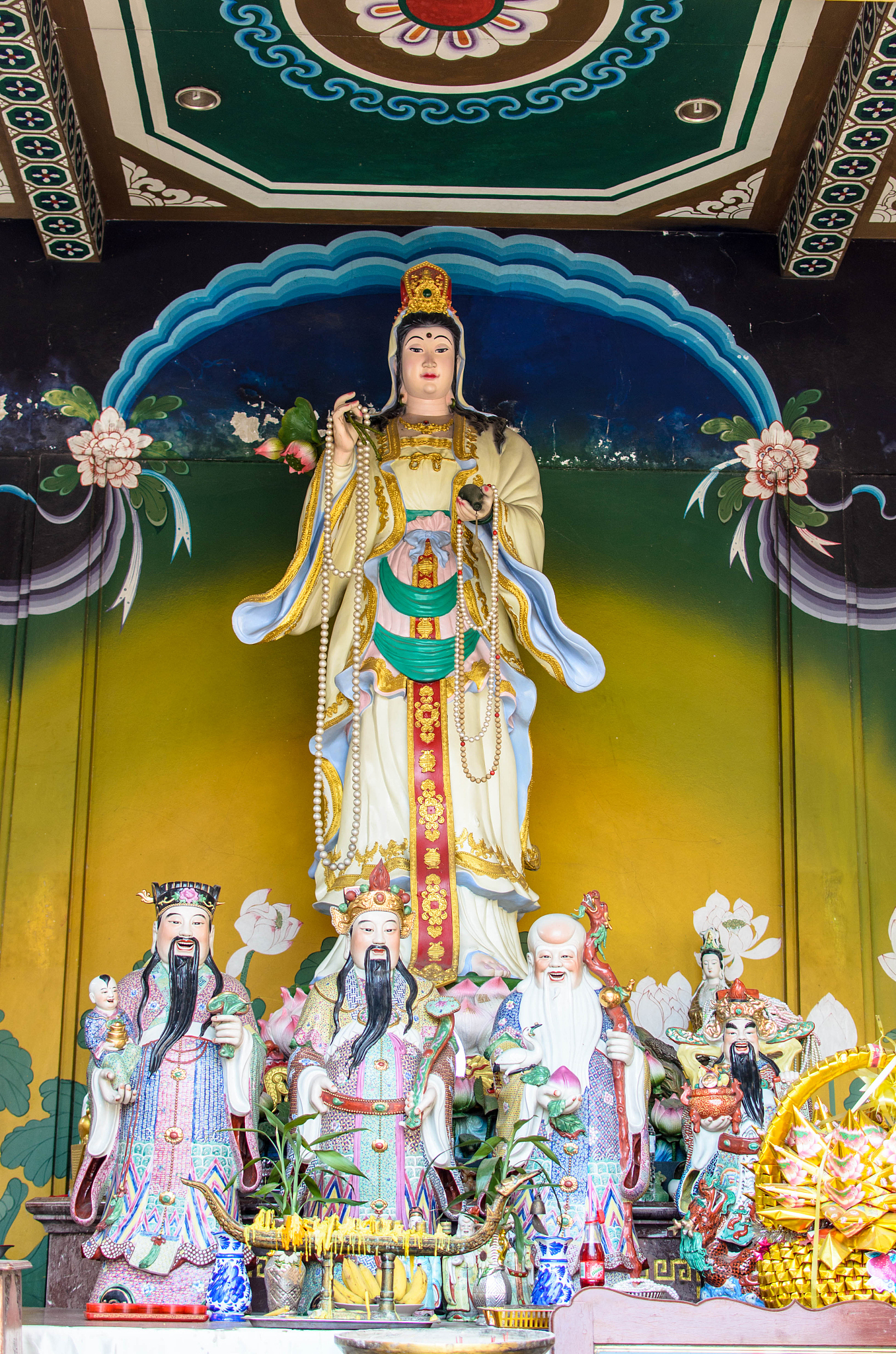 在中国掌管功奖恶罚的神仙