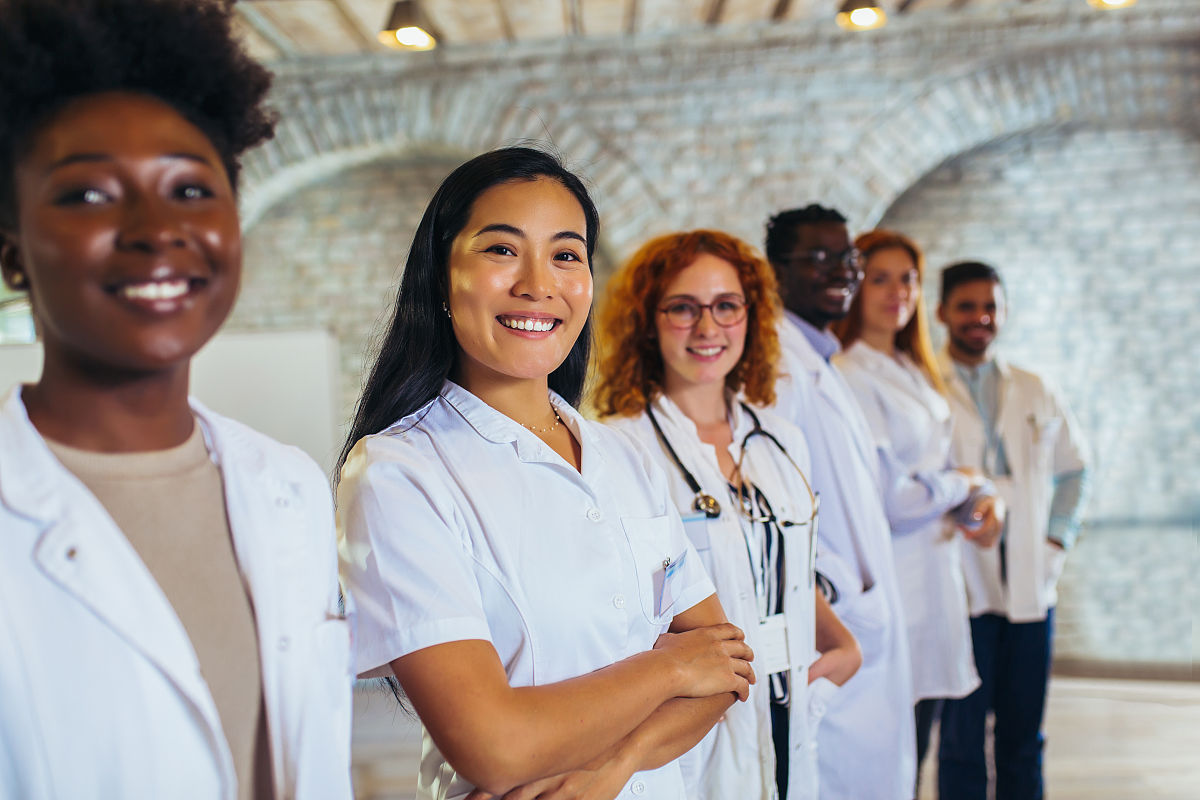 昆明2022年初中生可以去卫校吗