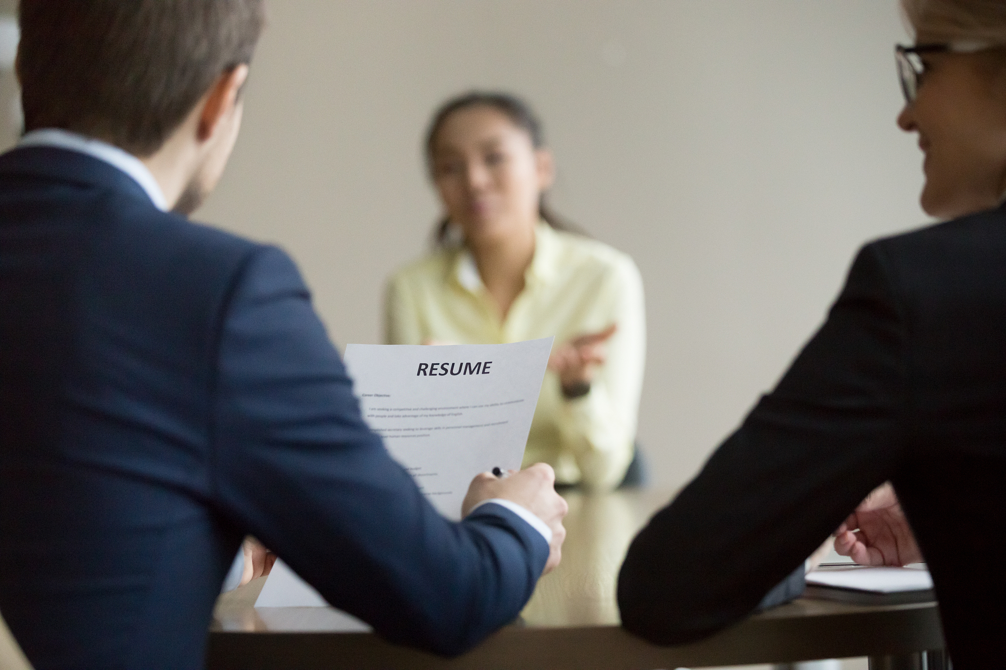 在面试中怎样把自己的弱点所成优点？