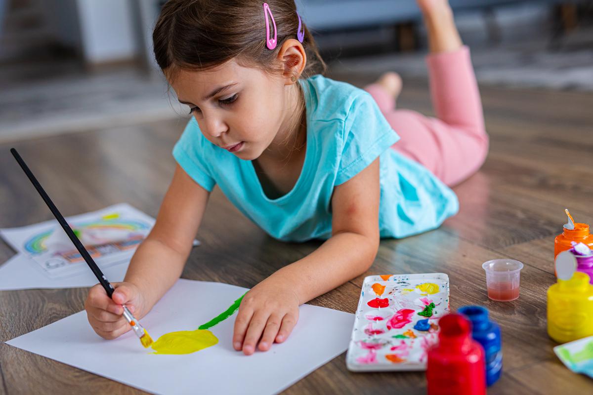 2岁宝宝绘画能力弱，家长该怎么办？