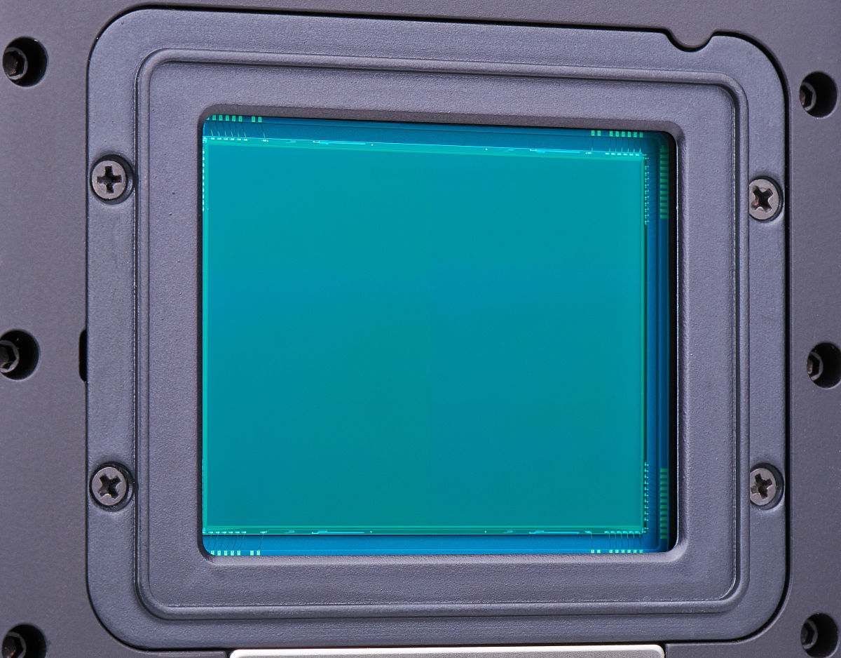 奔驰glc300有停车监控的功能吗