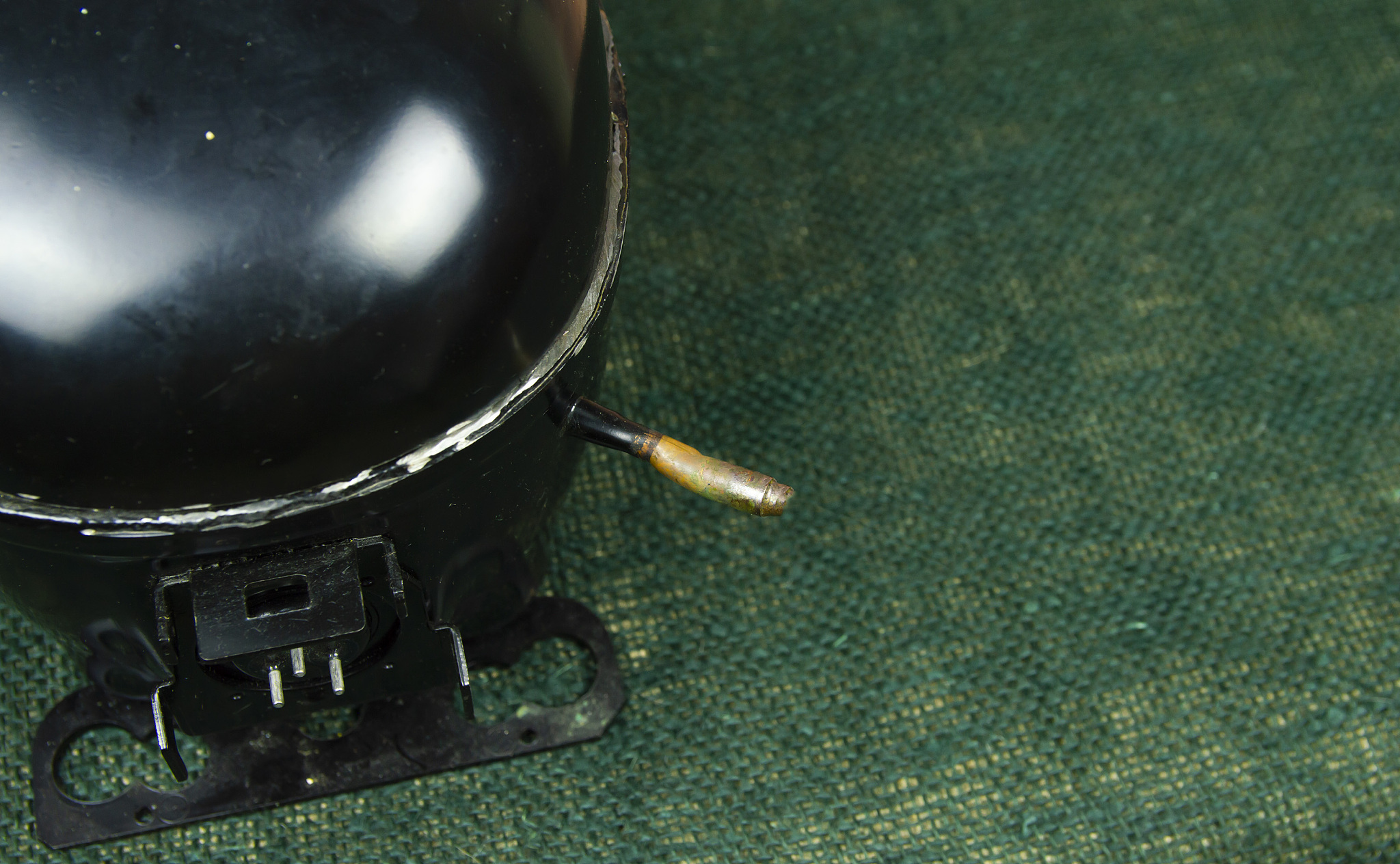 冰箱压缩机需要加多少机油？不同型号加注量详细说明