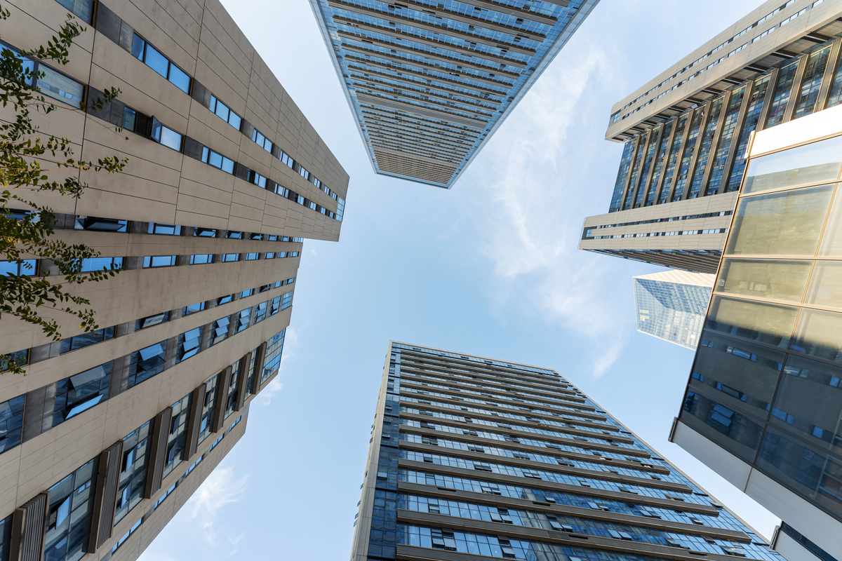 建筑行业寒冬：现状、影响及应对策略 - 全面解析