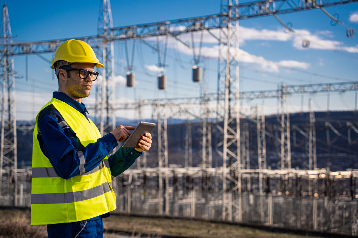 电气化铁路供电专业就业方向：提升竞争力的关键策略