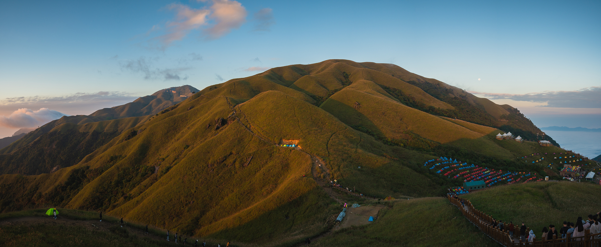 武功山旅游攻略：徒步路线、最佳季节、景点推荐