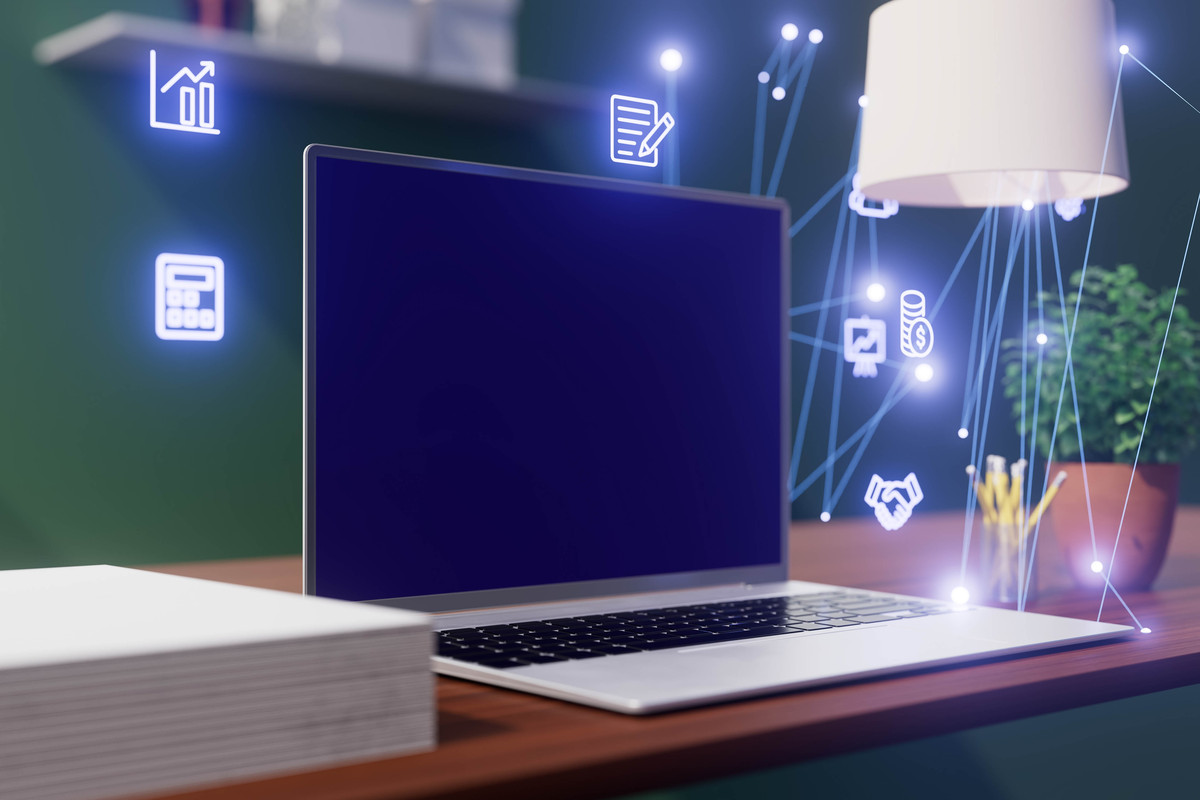 梦想成真！新电脑到手，开启创造之旅！