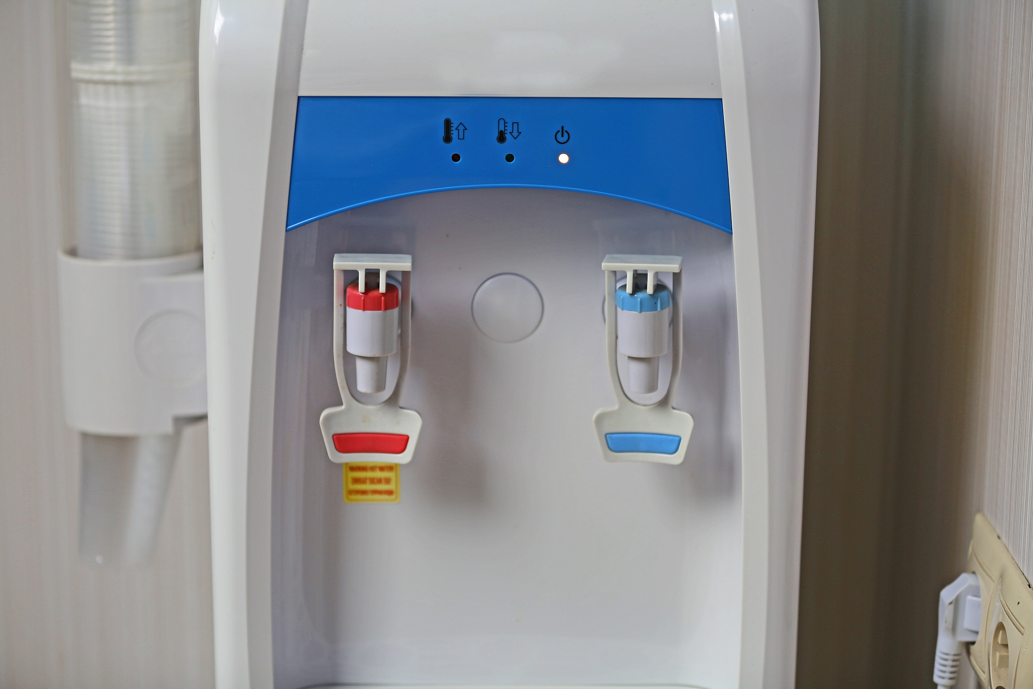 每天喝多少水合适