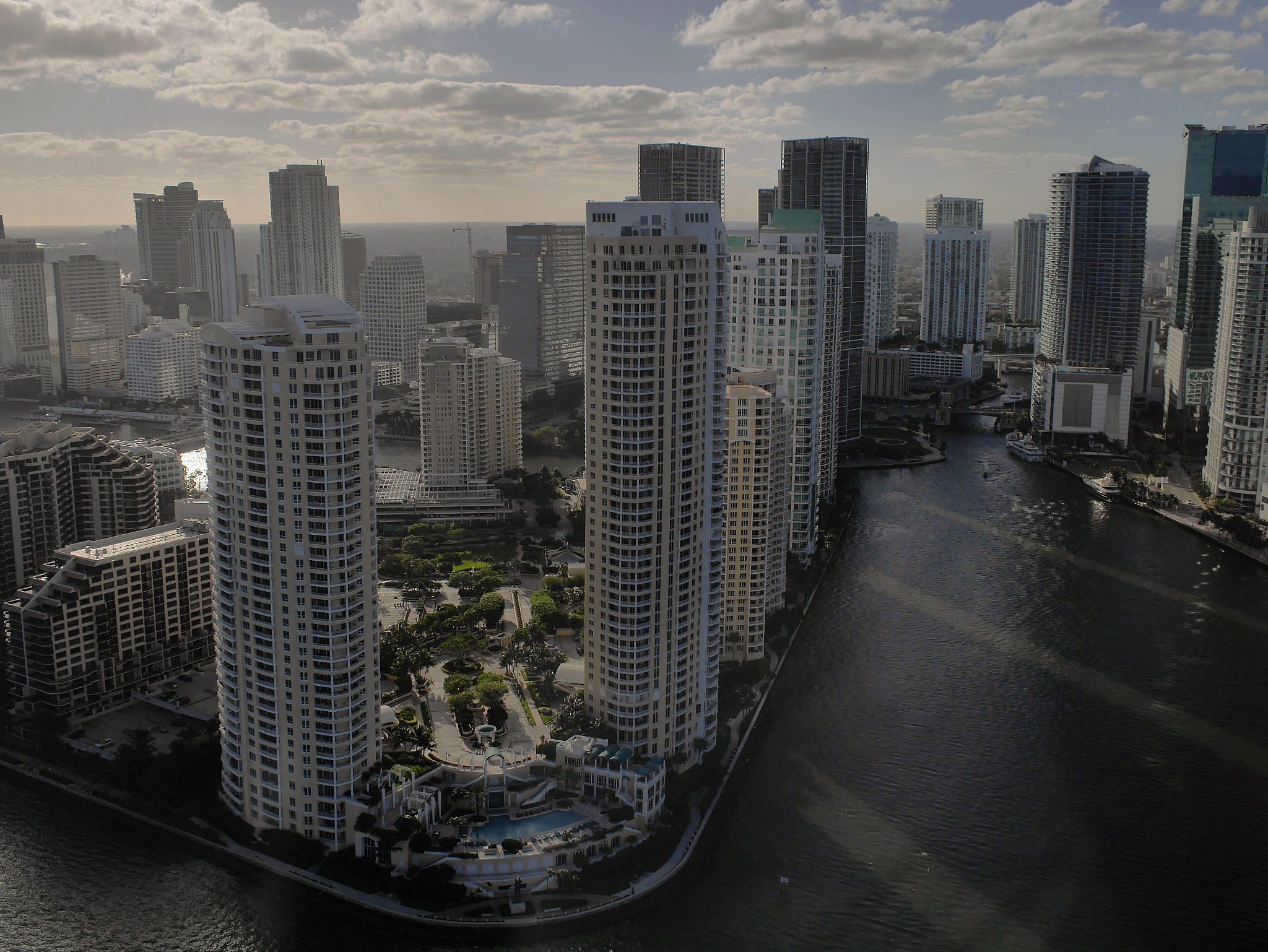 迈阿密自由之城2手游更新日志 - 最新版本更新内容一览